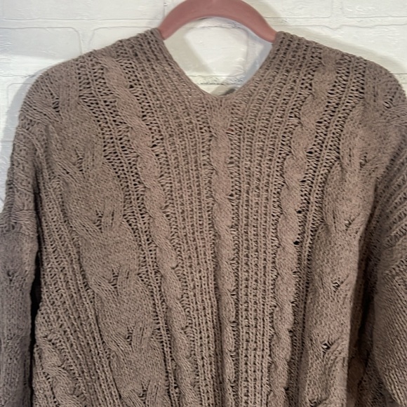 Love Tree Cable Soft Knit Cardigan Tan size small - Picture 12 of 16